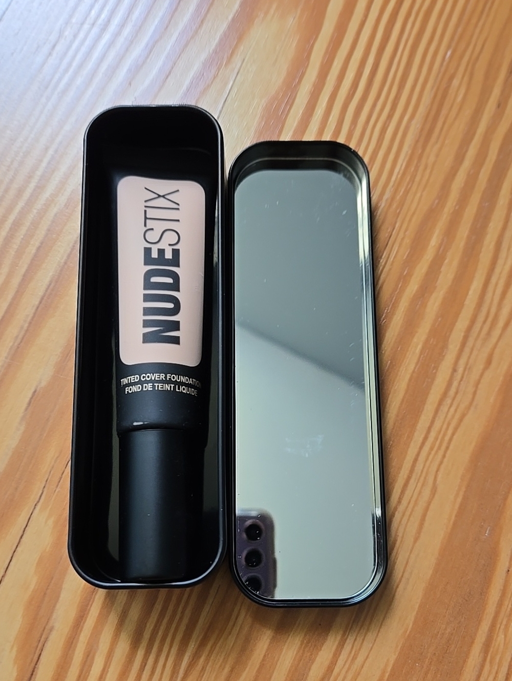NUDESTIX Tinted Cover Foundation In Black Tin Case